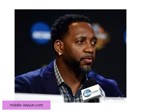 扎伊尔-埃梅里技术特点：控球稳健、传球精准，中场组织能力持续提升