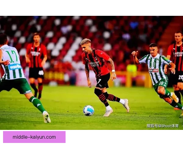 桑普多利亚进攻套路解析：战术体系与近期表现走势键